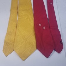 LOT OF 2x VINTAGE 40s 50s TIES RED  YELLOW 100 SILK SKINNY 53  53.5"