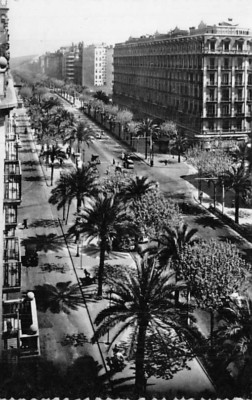 Postcard SPAIN: B&W Barcelona, Avenida del Generalisimo (Diagonal), 1930s