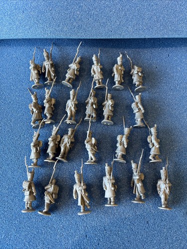 Warlord Spiele. 24 X French Line Infanterie Waterloo.