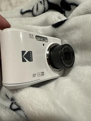 Kodak PIXPRO FZ45 16MP 4X Zoom Digital Camera, White