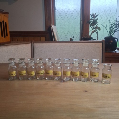 Set Of 11 Vintage Apothecary Glass Spice Jars Bottles Made In Taiwan READ 