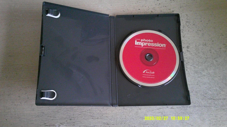 ArcSoft Photo Impression  v5 : PC Photo Editing Software 4 Windows 98/ME/2000/XP - Image 3 of 3