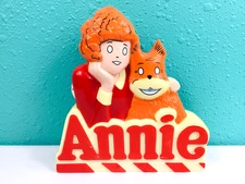 Annie AM Transistor Radio Sandy Dog Battery Vintage 1981 Tested Little Orphan