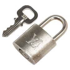 LOUIS VUITTON Padlock and key set Women  Used  