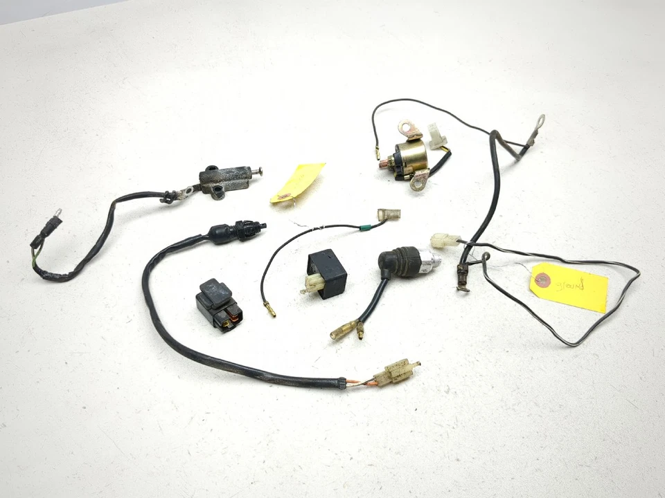 92-97 Suzuki VS800 Intruder 800 Juego de relés Pata de cabra Interruptor de freno de arranque Foto 2 de 4