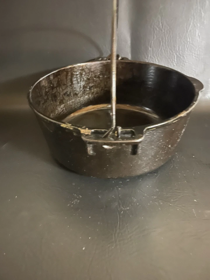 Антикварный чугунный горшок 10 дюймов - Изображение 4 из 4