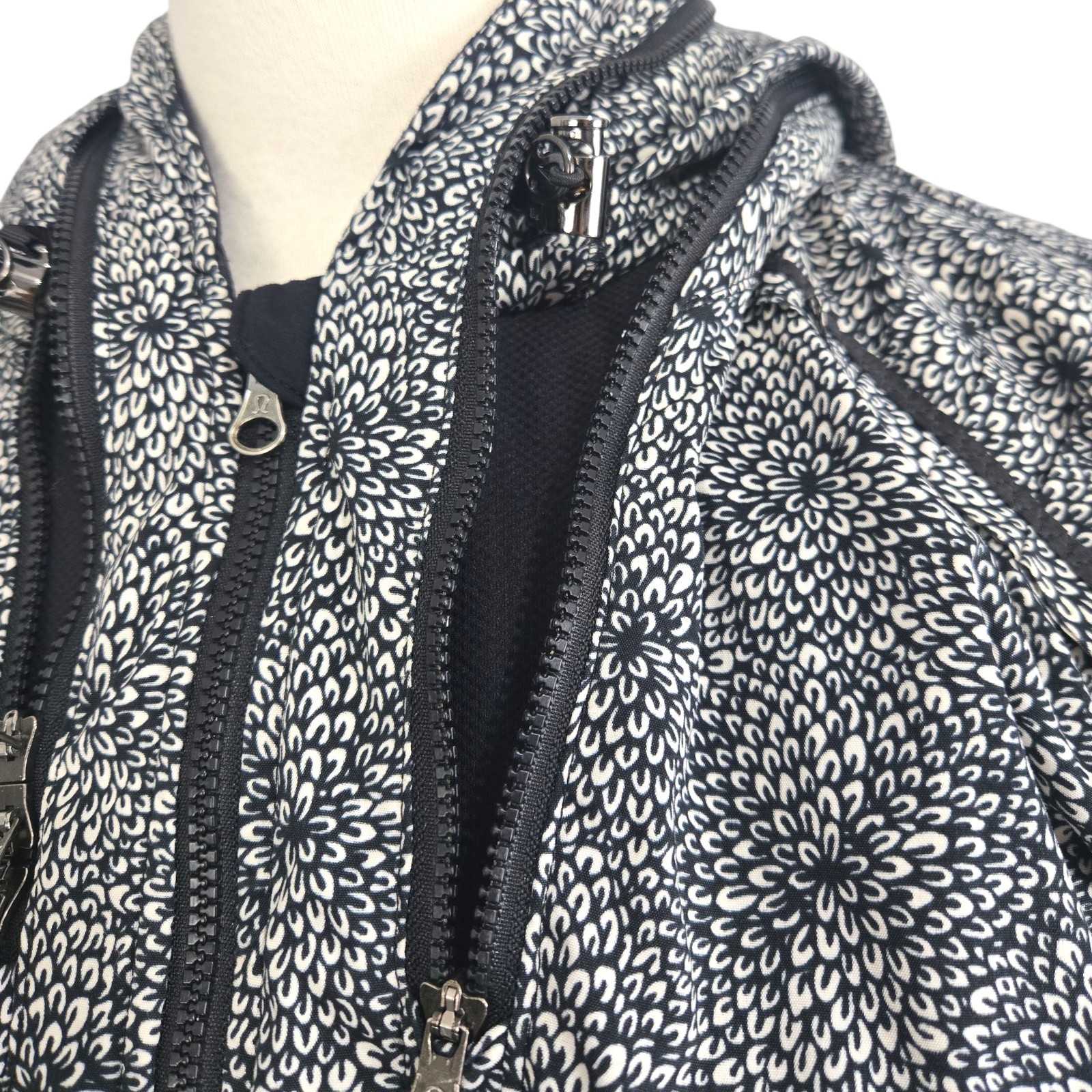 Lululemon Spring Forward Jacket Size 8 Plush Peta… - image 7