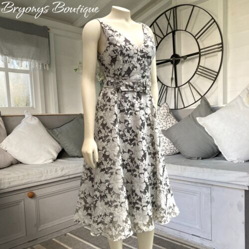 Phase Eight Grey & White Floral Lace Fit & Flare Belted Dress 16 Occasion - Picture 2 of 15