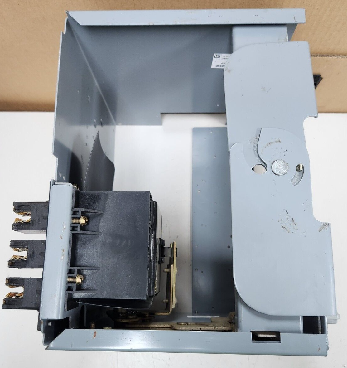 😎 SQUARE D 30 AMP BREAKER 12