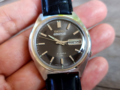 VINTAGE SEIKO 5 ACTUS AUTOMATIC 7019-8010 BLACK DIAL GENTS. | eBay
