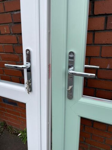 Chartwell Green UPVC Front Door / Back Door /ex Display 900x2050 - Picture 3 of 5