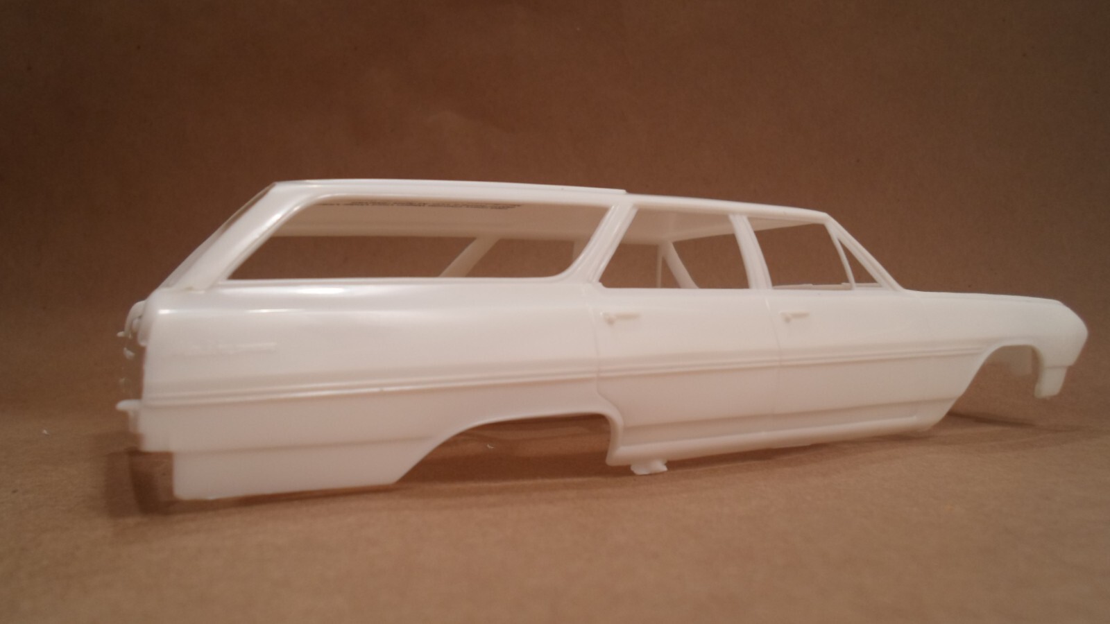 65 1965 Chevelle station wagon 1/25 Hood Body Glass Chrome Bumpers Tail Lamps