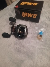 Lew's CL1SHL Customer Lite Speed Spool Reels