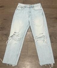 Women  s Size 6 Zara Light Wash Distressed Jeans Raw Hem Button Fly