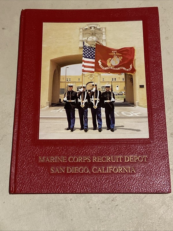 USMC Marine Corps Recruit Depot San Diego Yearbook Nov 1999 3rd Bat Series 3101