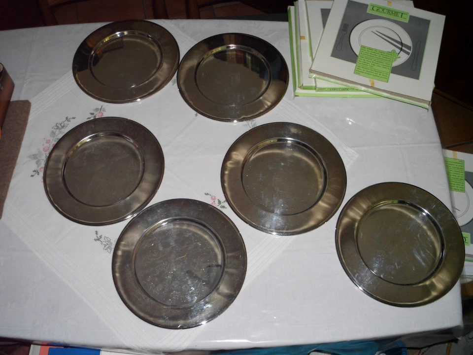6 versilberte Platzteller, wenig benutzt, günstig komplett zu verkaufen, noname