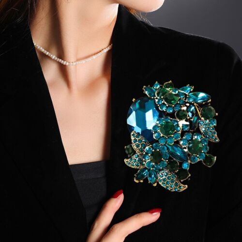 Unique Vintage Style Flower Leaf Blue Rhinestone Crystal Pendant Brooch Pin - Afbeelding 1 van 2