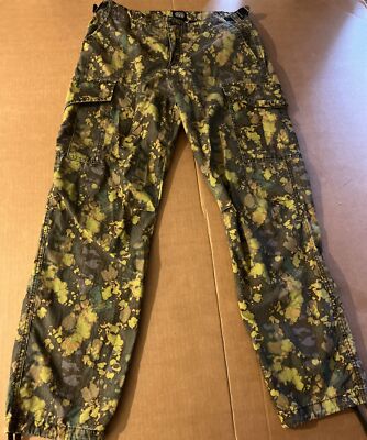 Urban Outfitters BDG Pants Mens Size 30 Cargo Pockets Camo