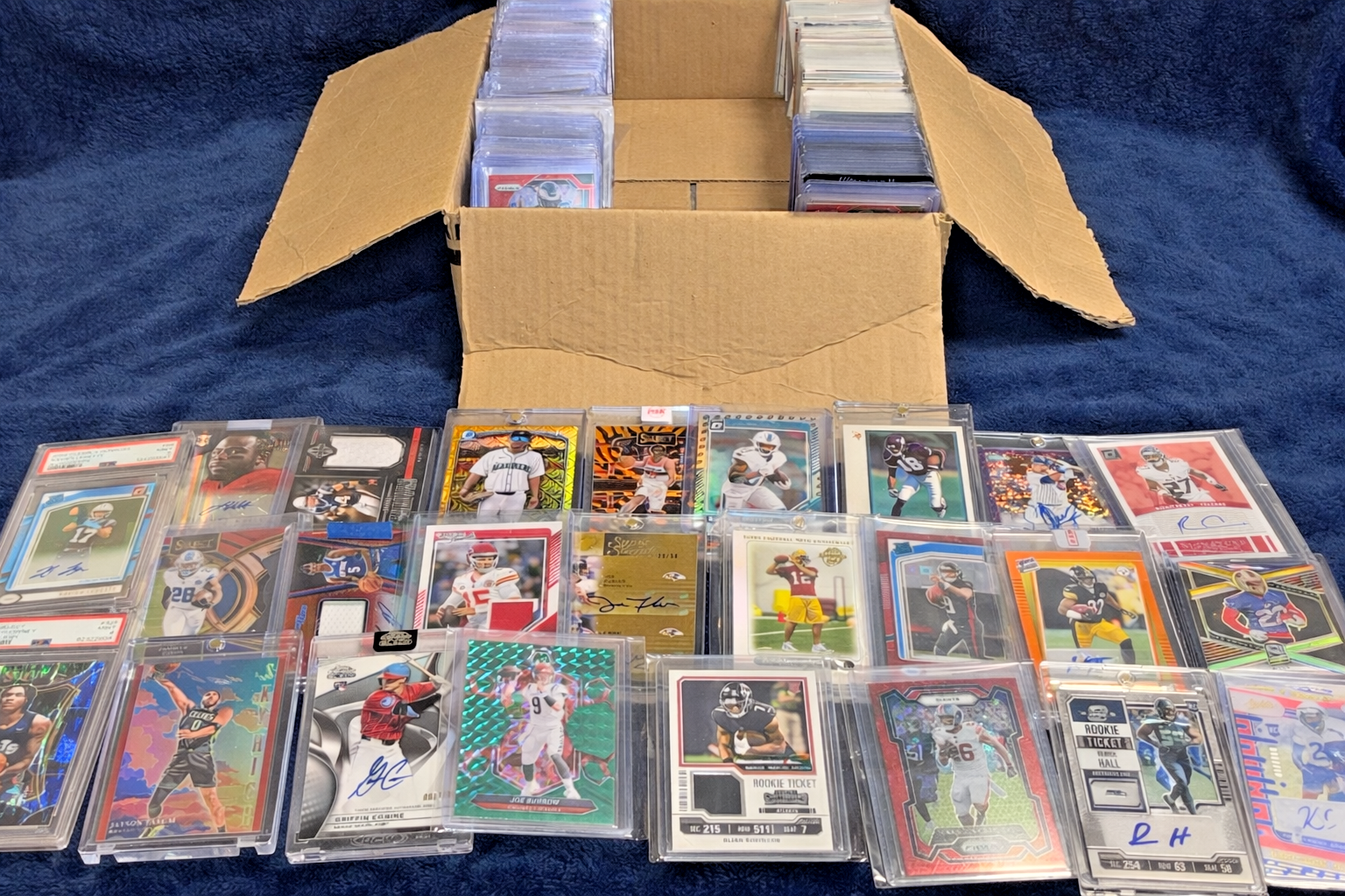 HUGE SPORTS CARD GOLD RODGERS RC FLACCO AUTO CASE HIT COLLECTION PSA LOT READ