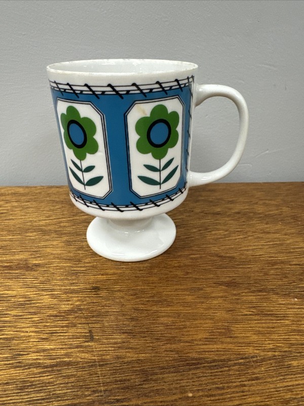 Retro Pedestal Coffee Cup Mugs Sunflowers Blues Greens