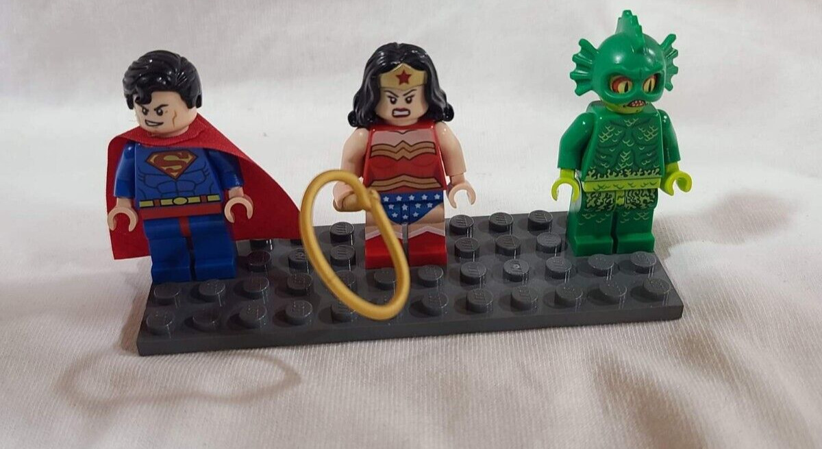 Lego Wonder Woman, Superman, Swamp Creature Minifigure DC Super Heroes
