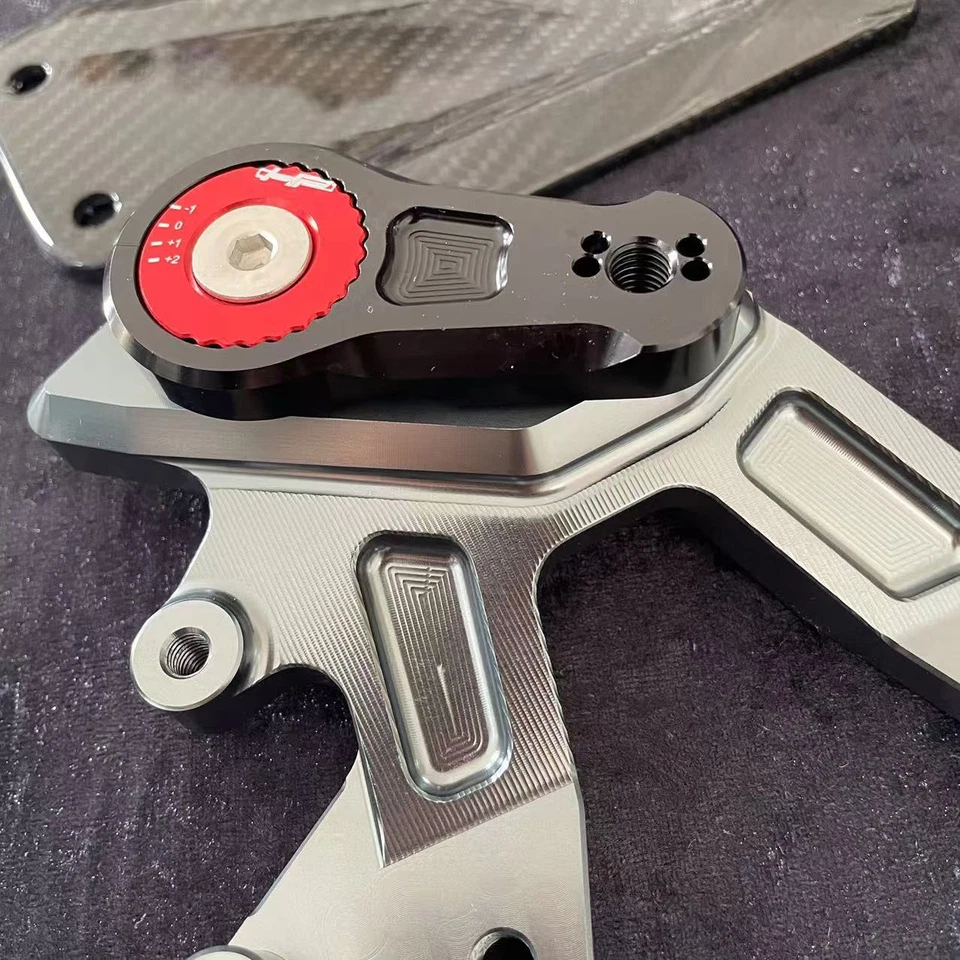 Juego de reposapiés trasero ajustable tacón de carbono para BMW S1000RR 15-18 S1000R 16-19 Foto 4 de 4