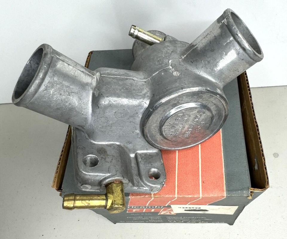Conjunto de termostato genuino OEM Fiat 128 4389548 doble grifo 1975-1979 nuevo de colección Foto 3 de 4