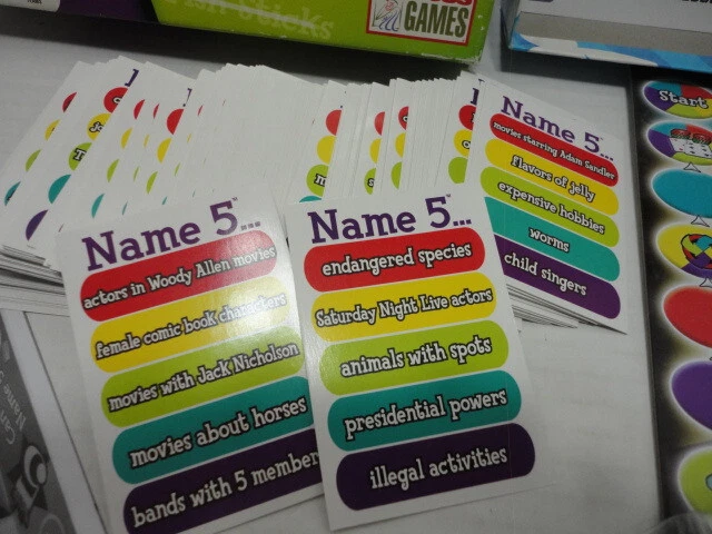 ¿Puedes nombrar 5? Juego de mesa de Endless Games Foto 2 de 4
