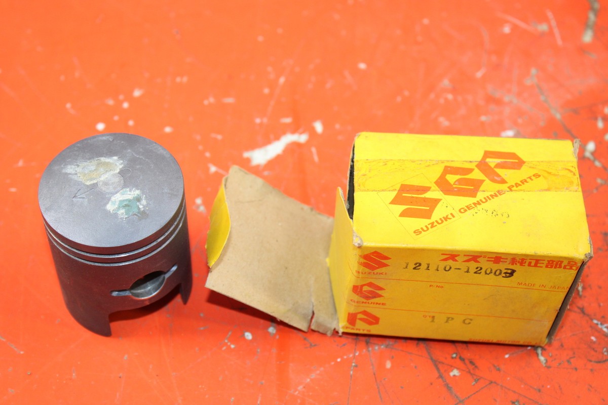 SUZUKI PISTON NOS 12110-12003 | eBay