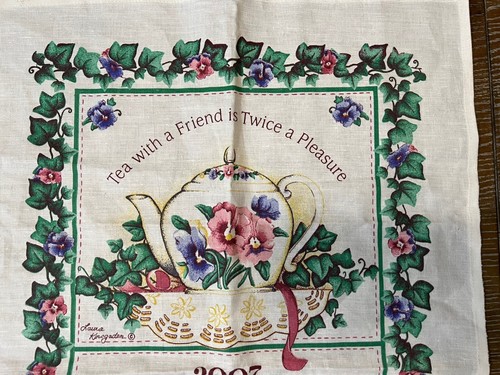 2007 Calendar Linen Kitchen Tea Towel Artistic Teapot Ivy Flowers signed 17"x27" - Picture 2 of 8
