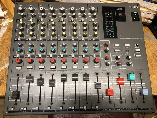 SONY MXP-S390R AUDIO MIXER 送料込み GOOD COND- Sony MXP-290 8 Ch Broadcast Audio Mixer RCA PHONO & XLR