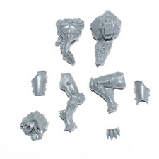 Warhammer 40K Space Wolves Wulfen Legs and Torso B Bits 