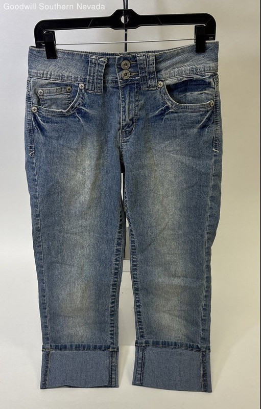 Angels Women's Blue Capri Jeans - Size 6