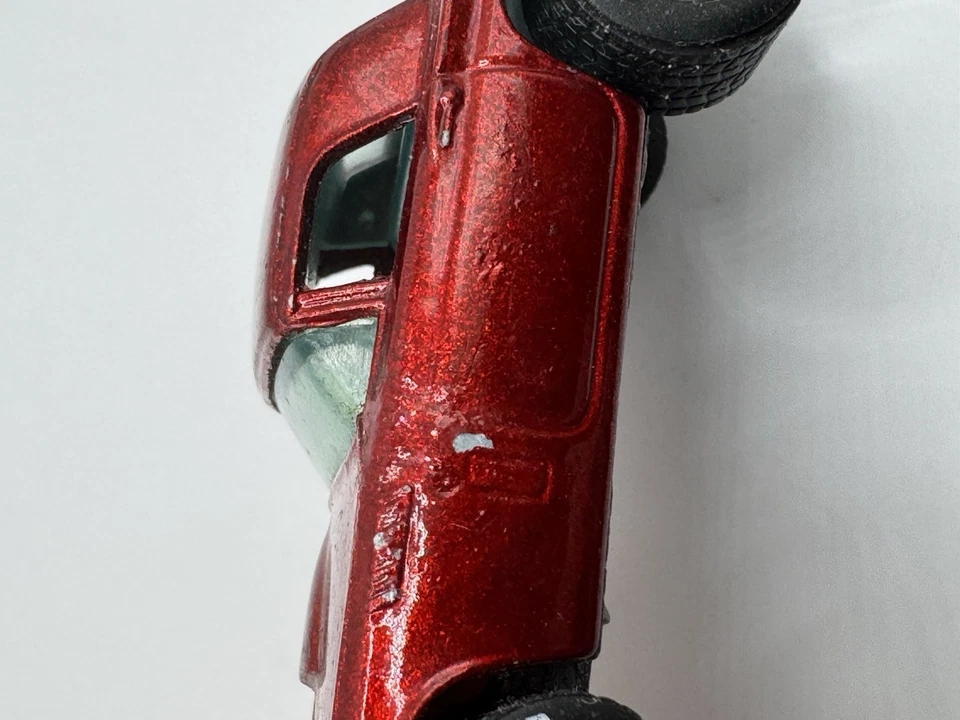 HOT WHEELS 57' T-BIRD "REAL RIDERS" BUJES BLANCOS NEUMÁTICOS DE GOMA, BASE MALASIA 1977 Foto 3 de 4