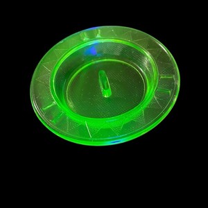 Vintage Hazel Atlas Green Uranium Vaseline Depression Glass Ashtray Art Deco