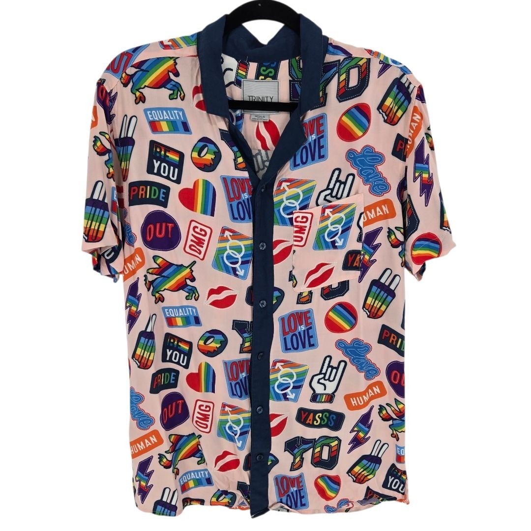 Trinity Collective size Medium rainbow Unicorn pr… - image 1