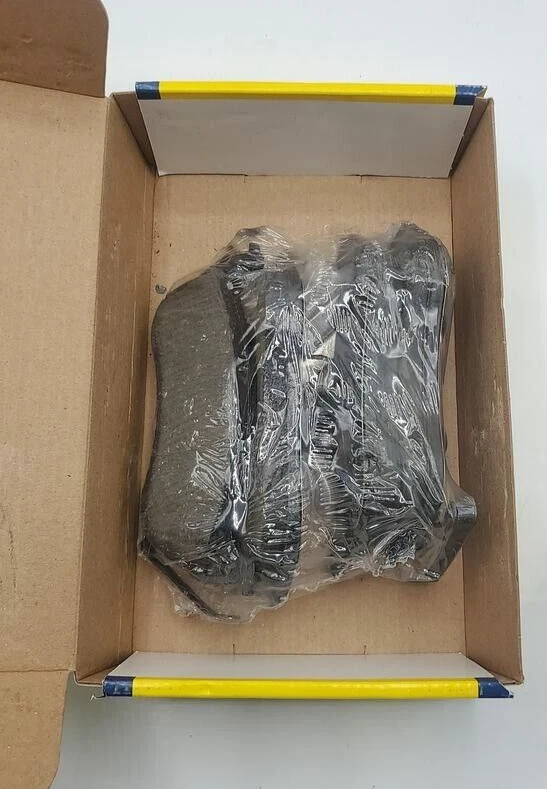 Nuevo kit de pastillas de freno traseras Mopar 2AMV4882AB 2003-2006 Jeep Wrangler/Liberty Foto 2 de 4