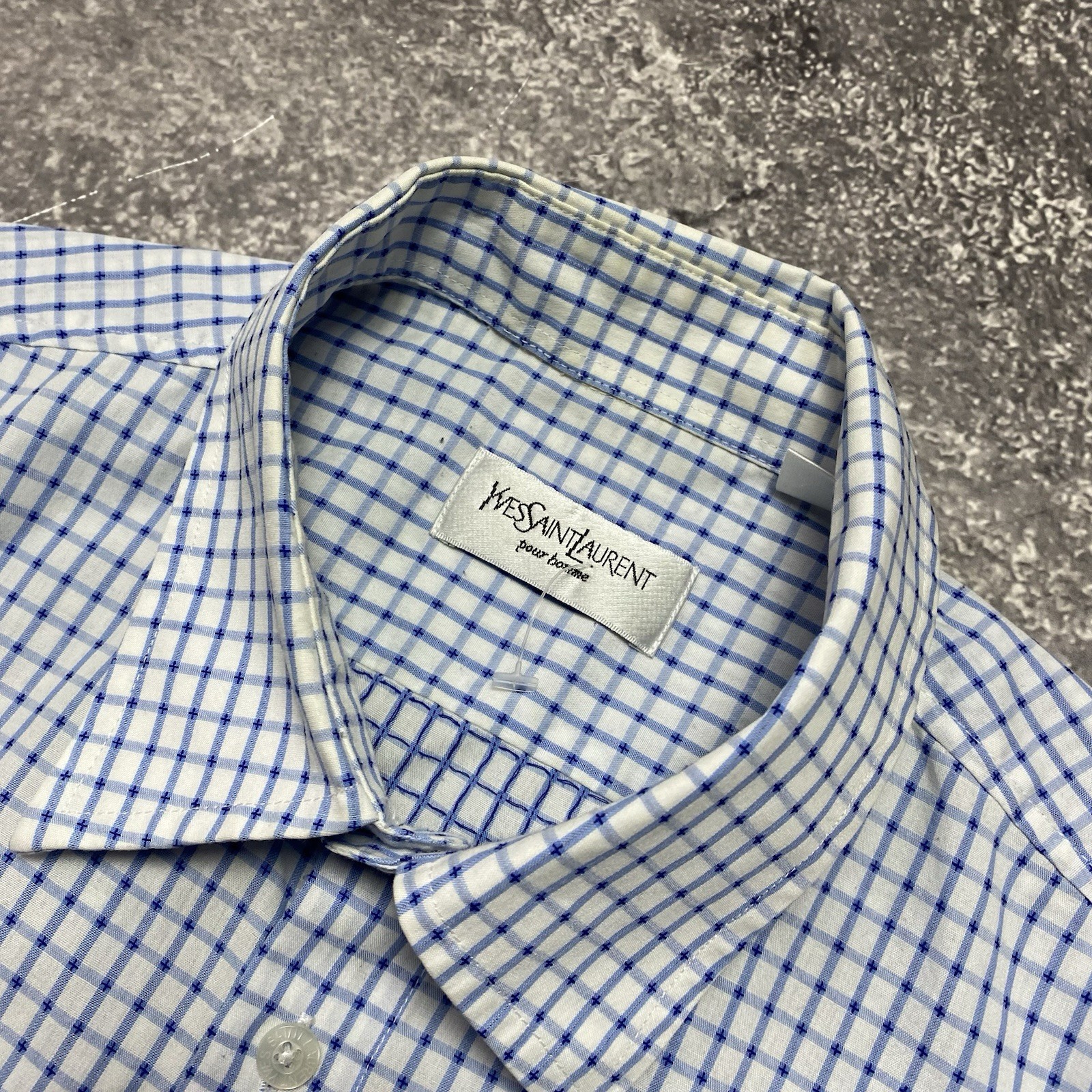 Camicia bianca di lusso vintage Yves Saint Laurent piccolo logo taglia L