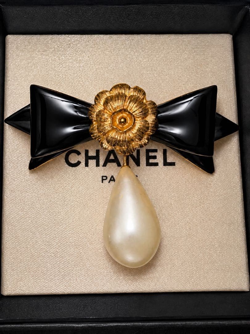 CHANEL Ribbon Brooch Pearl Coco Mark Camellia Vintage Gold Black