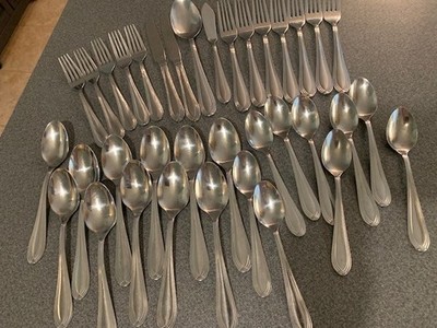 HAMPTON SILVERSMITHS 36 Pcs  Malibu Stainless Flatware Spoons, Forks, Knives