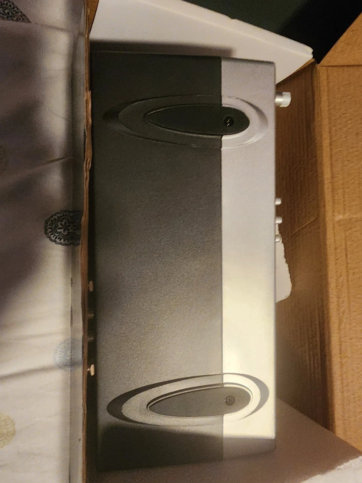 Behringer MINIFBQ FBQ800 Ultra-Compact 9-Band Graphic Equalizer no Manual - Image 4 of 4