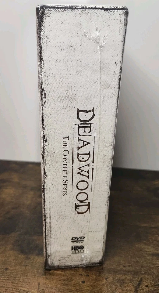 Deadwood The Complete HBO Series (DVD Box Set 2008 19-Disc Set) Brand New Sealed Foto 3 de 4