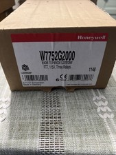 HONEYWELL W7752G-2000 / W7752G2000 New In Box Excel 10 Fancoil Controller