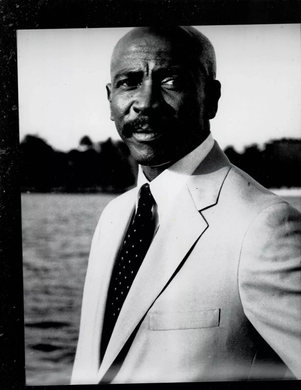 SUPER RARE!! 8X10 VINTAGE YOUNG LOU GOSSETT PUBLICITY PHOTO!!