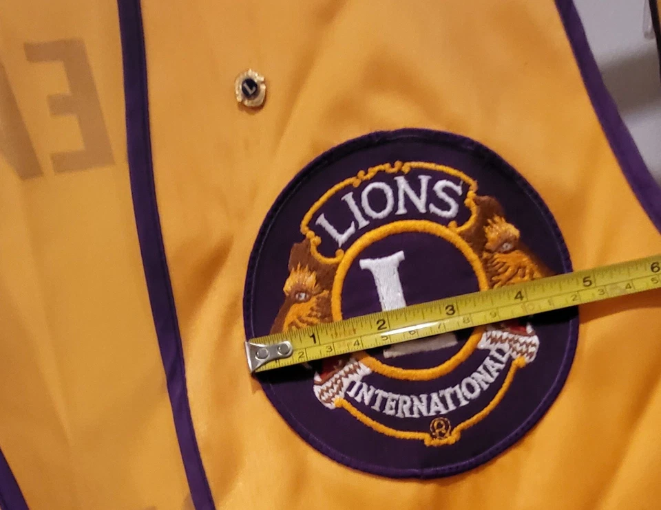 LIONS CLUB Edgewood Texas Vest with Patch and Pins - Image 3 of 4