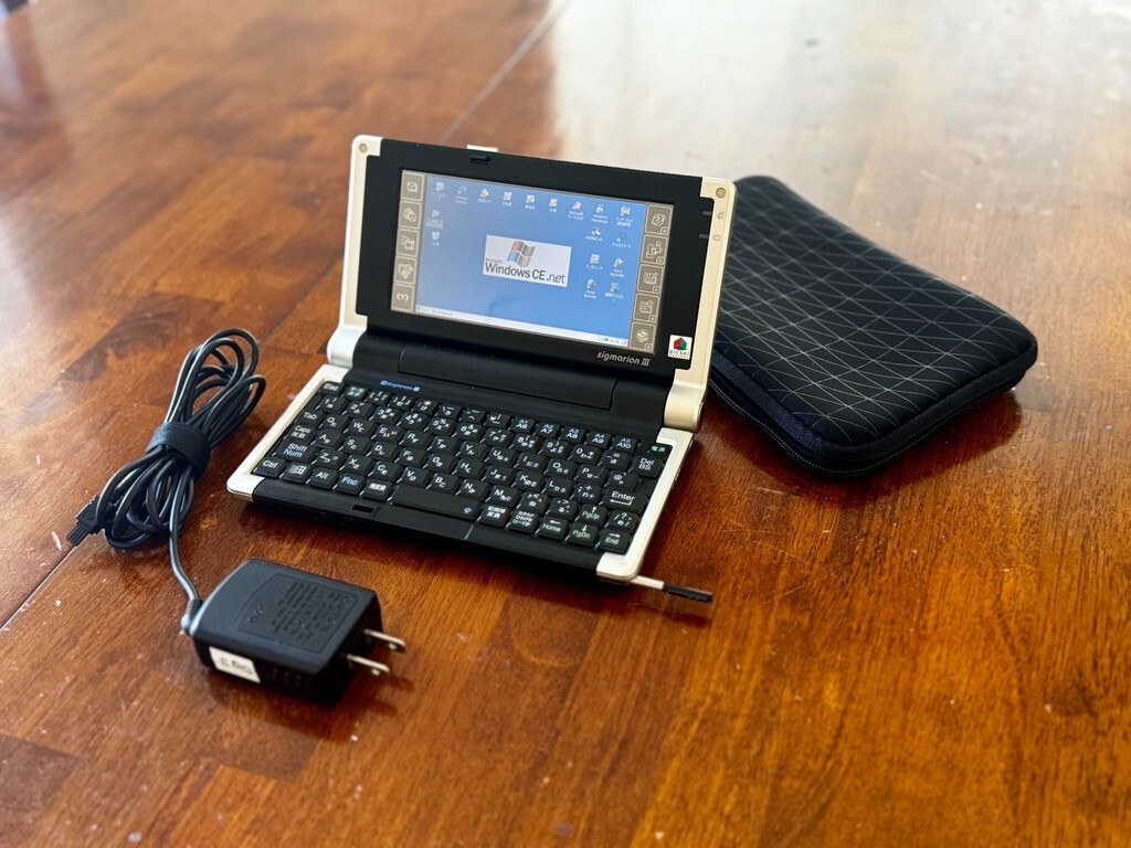 NTT docomo　sigmarion III NTT DoCoMo] - Sigmarion III Mobile Mini PC - Windows CE, 5