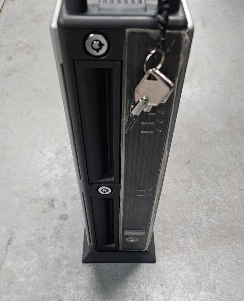 Linksys EFG250 Ver 2 Network Attached Storage Unit /W AC - Image 3 of 4