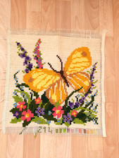 schöne fertig gestickte Kissenplatte Schmetterling Nr. 214 Kreuzstich Handarbeit