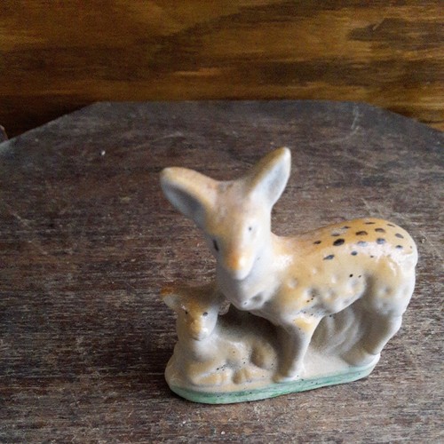 Vintage Glass Deer and Fawn Figure 2" Long Unmarked - Picture 17 of 24