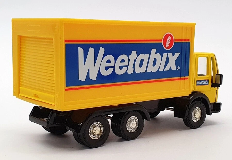 Corgi 1/50 Scale Diecast 59603 - Ford Cargo Box Van - Weetabix - Image 2 of 4